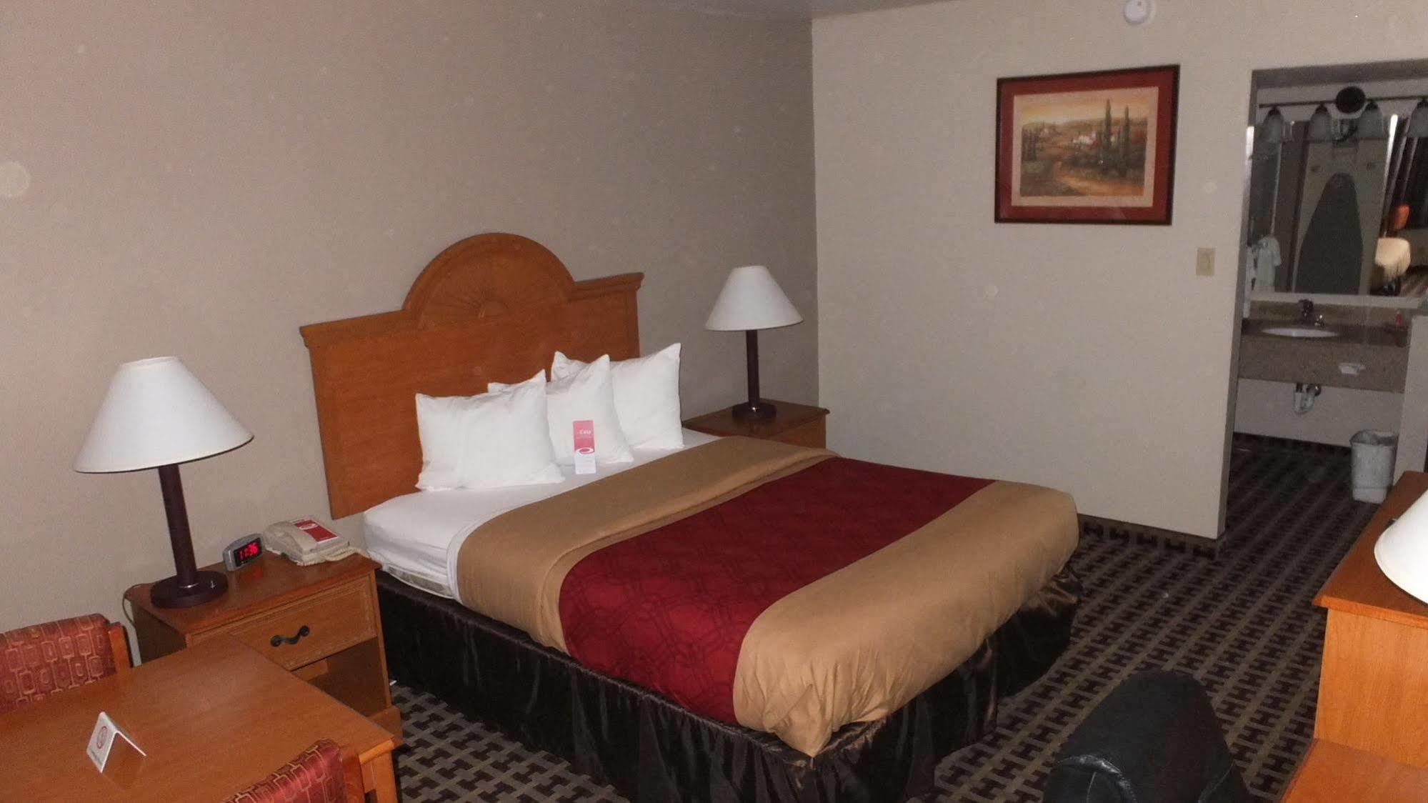 Econolodge & 2*